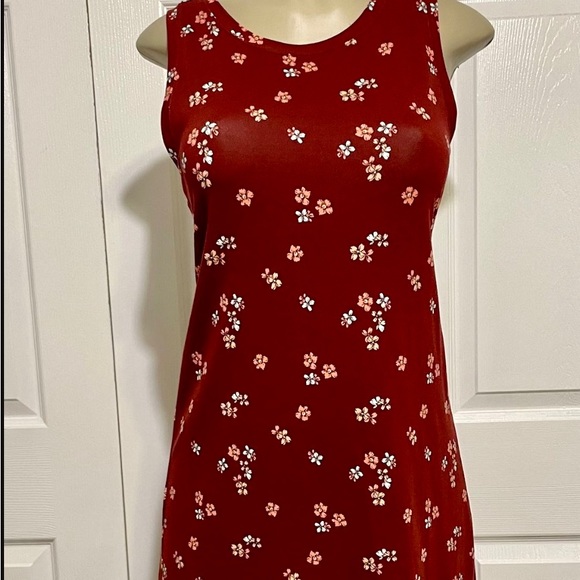 LOFT Dresses & Skirts - Loft Dress Size M Burgundy Floral.